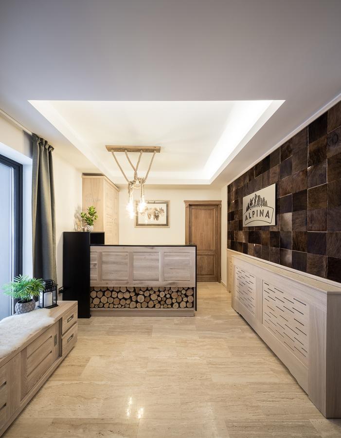 Chalet Alpina Moroeni Εξωτερικό φωτογραφία