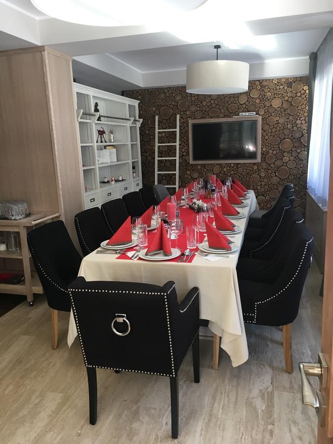 Chalet Alpina Moroeni Εξωτερικό φωτογραφία